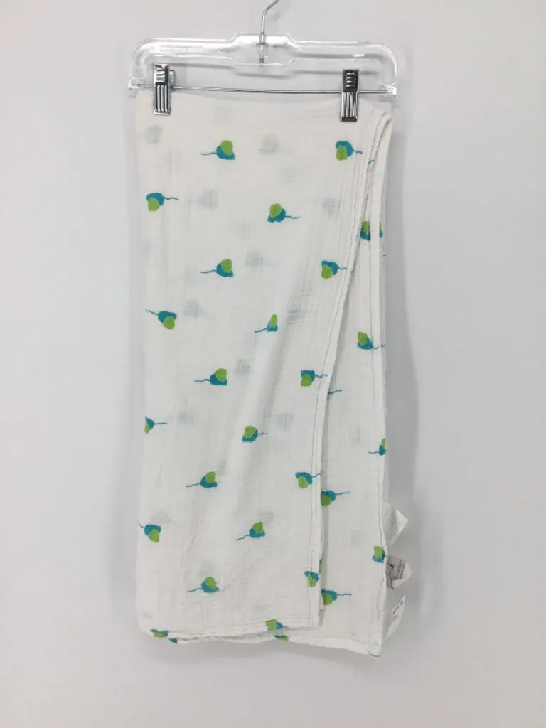 Aden & Anais White Print Blanket