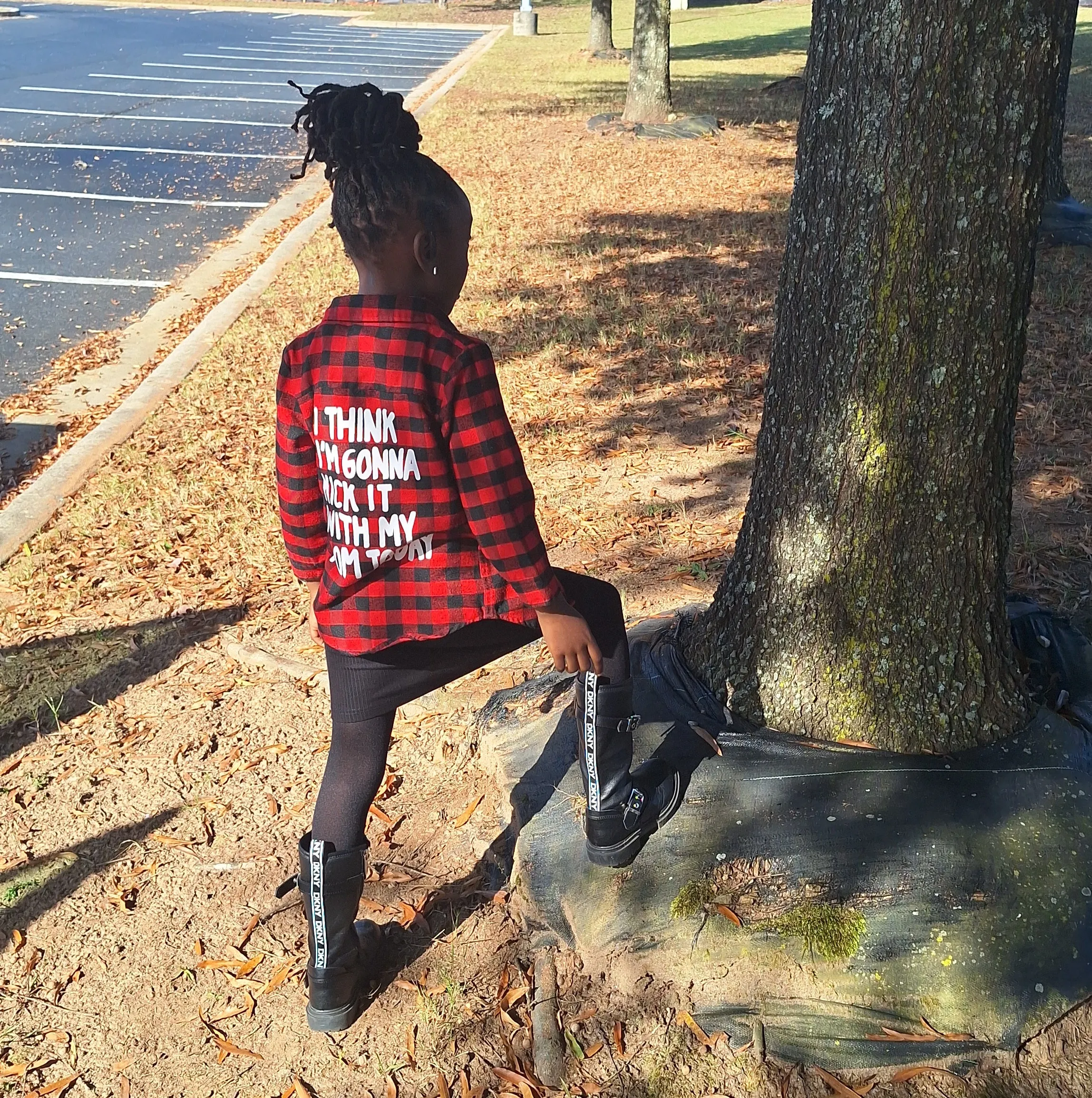 CHECKERED LETTER BUTTON-UP