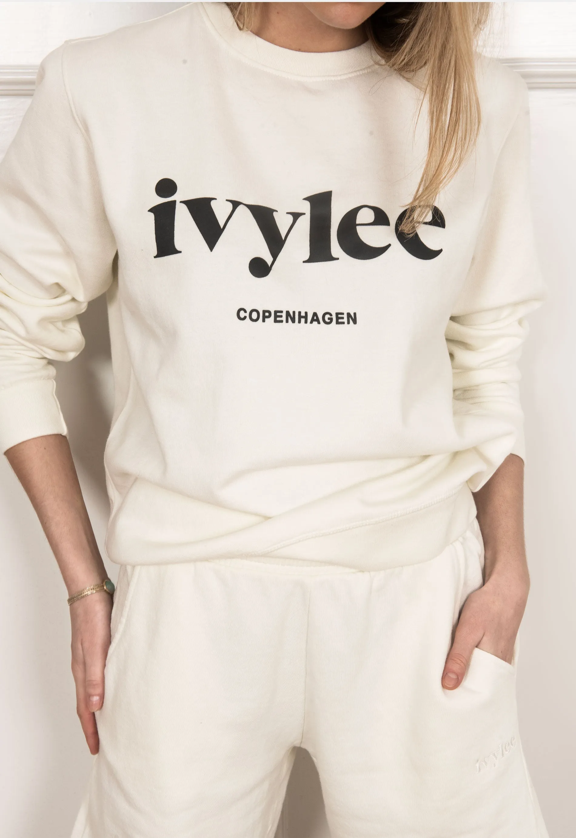 Classic Sweatshirt - Off-White