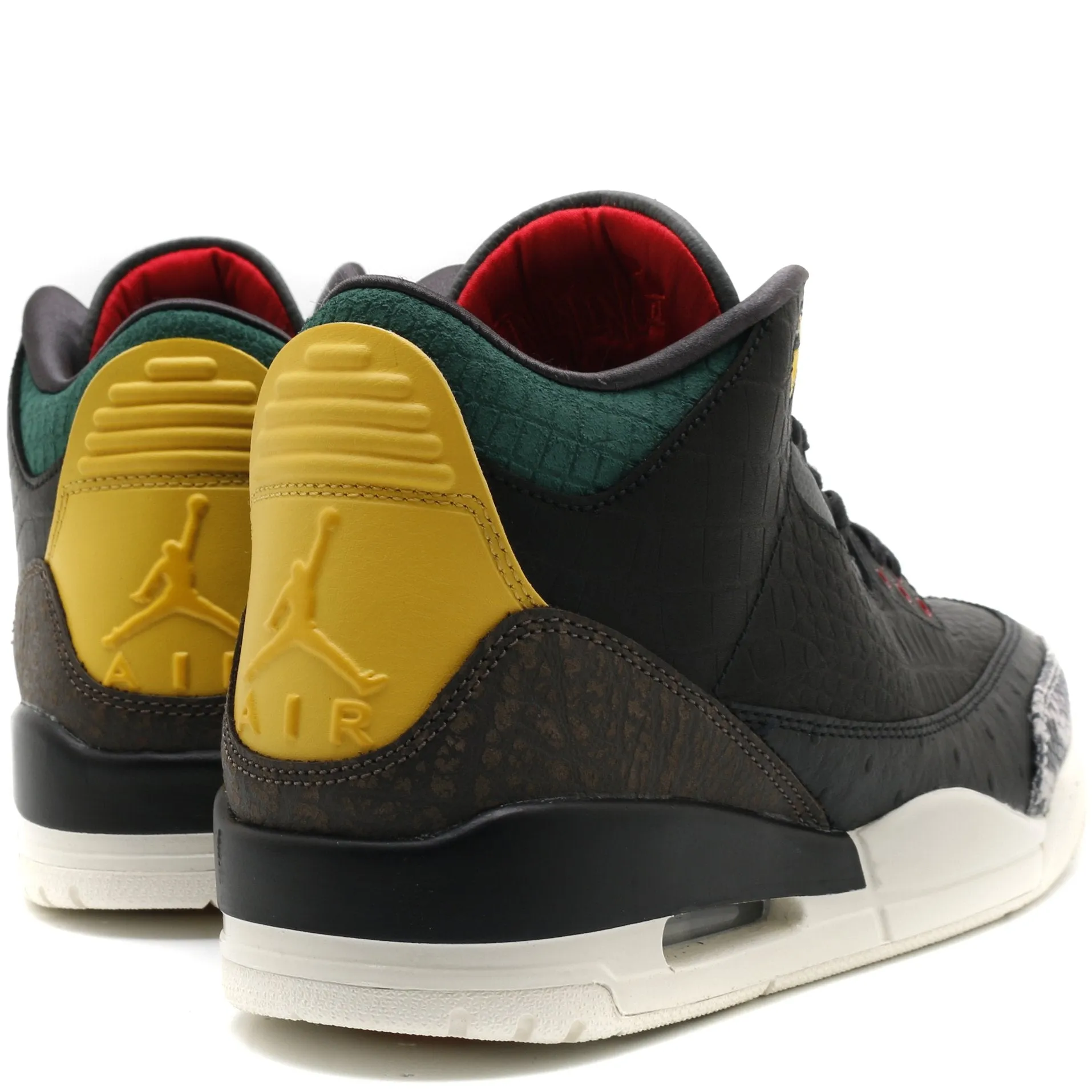 Jordan 3 Retro SE Animal Instinct / Black