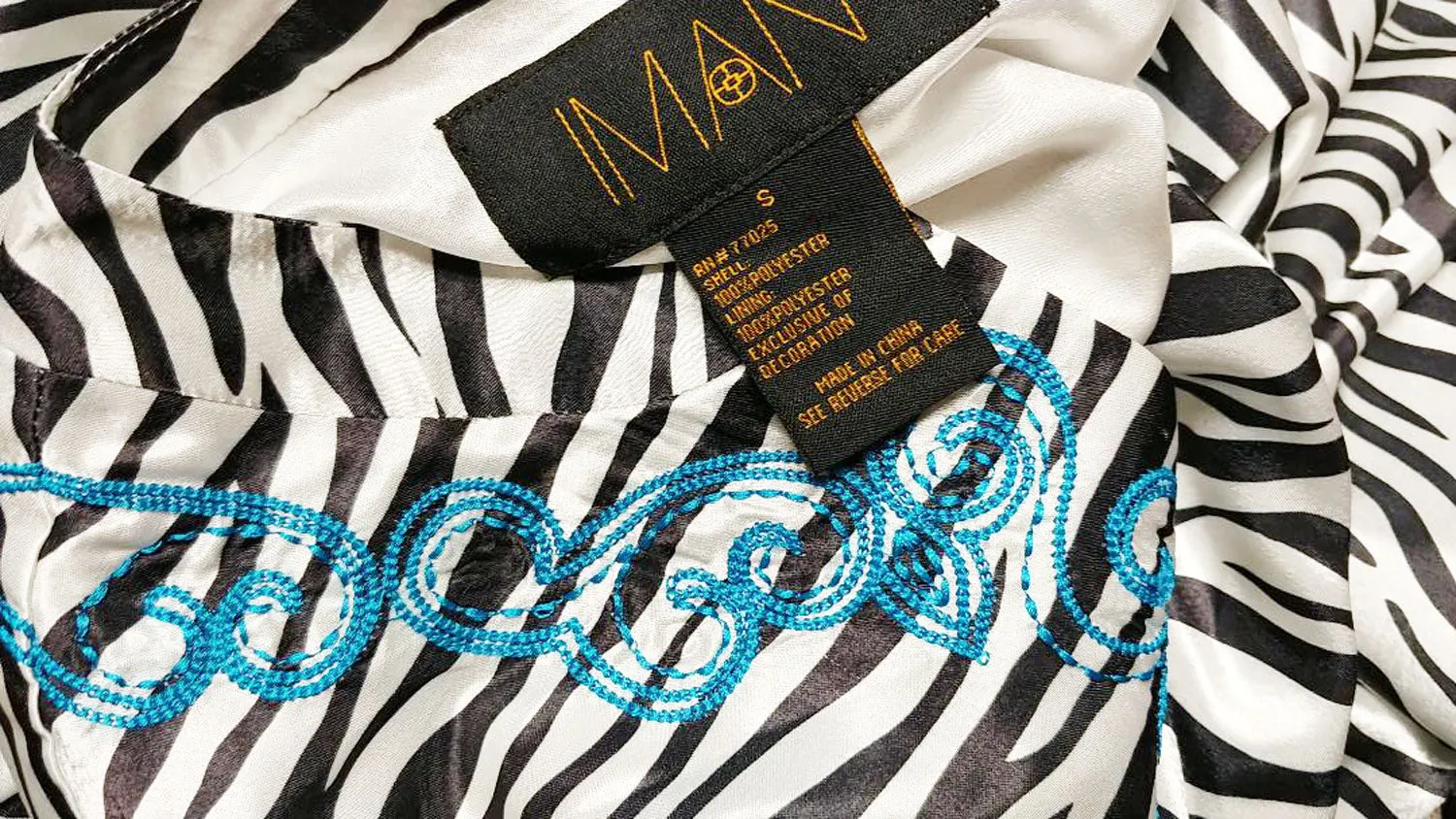 *NEW - NEVER WORN - DRAMATIC IMAN BLACK & WHITE ZEBRA WITH TURQUOISE EMBROIDERY DRESSING GOWN /AT HOME LOUNGER/ CAFTAN / POOL DRESS / EVENING GOWN