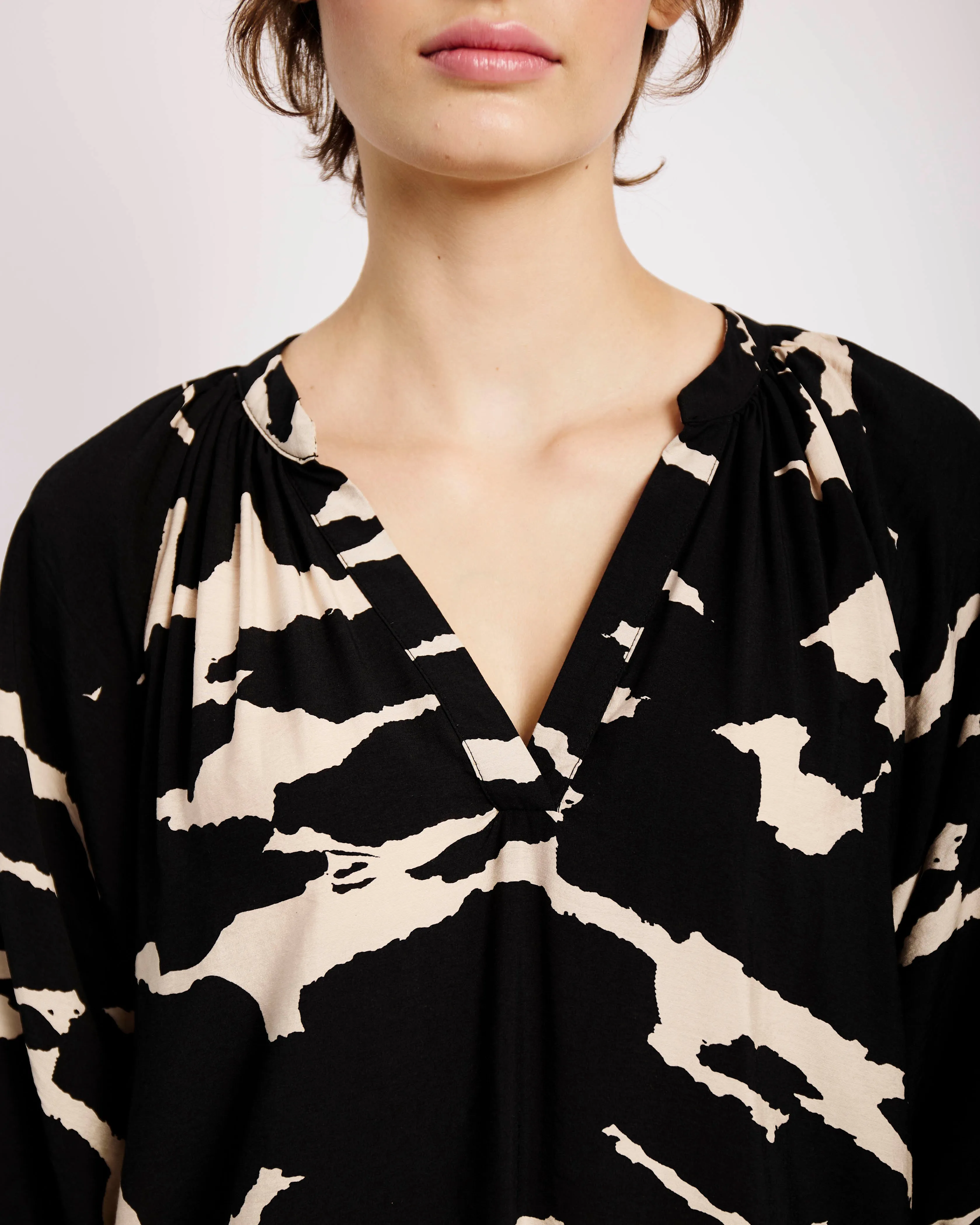 The Easy Tunic Dress in Black and Stone Animal